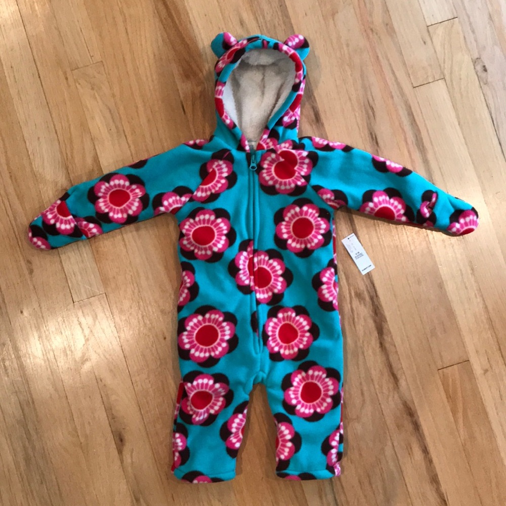 Girls Old Navy fleece snowsuit, 12-18 months, NWT